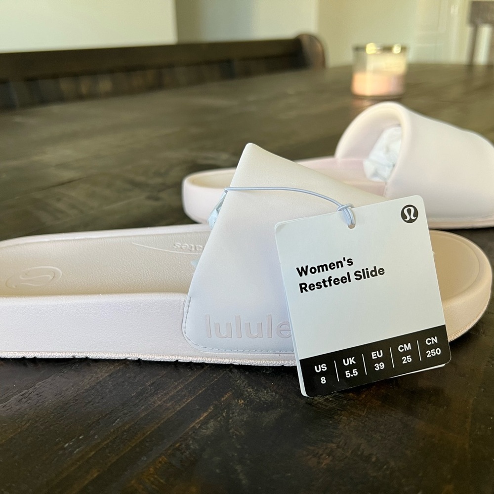 lululemon athletica Women's Restfeel Slide - Blissful Pink
